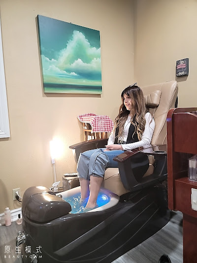 Mary Art. Beauty's salon